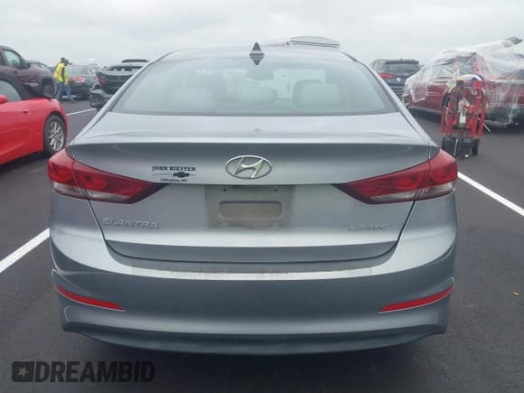 ✅ 2017 Hyundai Elantra SE • VIN: 5NPD84LF5HH020664 • Lot: 42936498. Listed on IAAI with 184,949 mi. Free auction sales archive from the USA and detailed vehicle history report at DreamBid. Image 16.