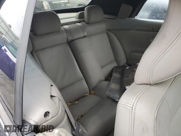 ✅ 2004 Volvo C70 • VIN: YV1NC63D74J063508 • Lot: 78214474. Wystawiony na Copart z przebiegiem Nie podano. Bezpłatny archiwum sprzedaży aukcyjnych z USA i szczegółowy raport historii pojazdu na DreamBid. Zdjęcie 10.