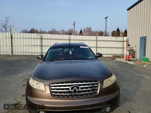 ✅ 2004 Infiniti FX • VIN: JNRBS08W44X400104 • Лот: 86645534. Опубликован ранее на Copart с пробегом 244 078 миль. Бесплатный доступ к архиву аукционных продаж из США и подробный отчёт об истории автомобиля на DreamBid. Изображение 11.