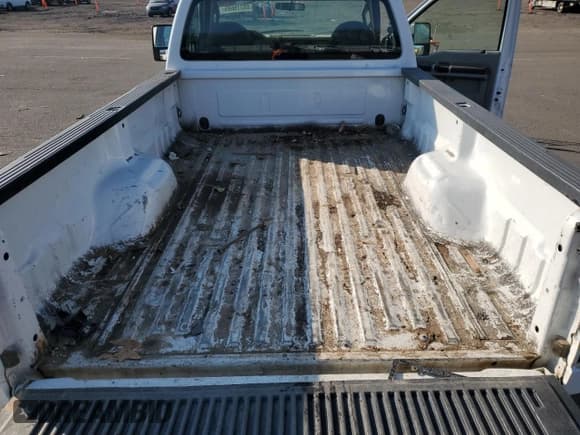 ✅ 2009 Ford F-250 XL • VIN: 1FTNF21569EA82522 • Lot: 88219695. Listed on Copart with 86,499 mi. Free auction sales archive from the USA and detailed vehicle history report at DreamBid. Image 11.