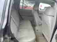 2011 Chevrolet HHR 1LT z VIN 3GNBABFW3BS560983, wystawiony jako Copart lot #81572844 z przebiegiem 285 643 mil mil oraz Czysty tytuł • Clean title. Historia ofert i sprzedaży dostępna na DreamBid. Obrazek 10.