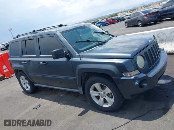 ✅ 2007 Jeep Patriot Sport • VIN: 1J8FF28W77D428544 • Lot: 42344100. Listed on IAAI with 148,312 mi. Free auction sales archive from the USA and detailed vehicle history report at DreamBid. Image 13.