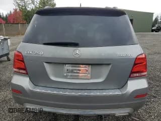 ✅ 2015 Mercedes-Benz GLK 250 • VIN: WDCGG0EB9FG411654 • Лот: 91731345. Опубликован ранее на Copart с пробегом 177 772 миль. Бесплатный доступ к архиву аукционных продаж из США и подробный отчёт об истории автомобиля на DreamBid. Изображение 6.