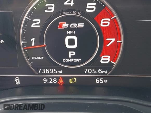 ✅ 2018 Audi SQ5 Premium Plus • VIN: WA1A4AFY2J2047283 • Лот: 42146309. Опубликован ранее на IAAI с пробегом 73 695 миль. Бесплатный доступ к архиву аукционных продаж из США и подробный отчёт об истории автомобиля на DreamBid. Изображение 16.