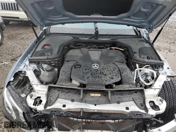 ✅ 2019 Mercedes-Benz E 450 • VIN: WDD1K6HB4KF116637 • Лот: 66835215. Опубликован ранее на Copart с пробегом 40 834 миль. Бесплатный доступ к архиву аукционных продаж из США и подробный отчёт об истории автомобиля на DreamBid. Изображение 11.