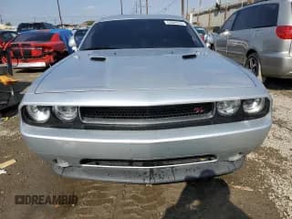 ✅ 2012 Dodge Challenger R/T Plus • VIN: 2C3CDYBT5CH154215 • Lot: 43069555. Wystawiony na Copart z przebiegiem 107 827 mil. Bezpłatny archiwum sprzedaży aukcyjnych z USA i szczegółowy raport historii pojazdu na DreamBid. Zdjęcie 5.