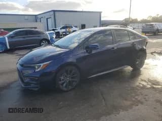 ✅ 2024 Toyota Corolla SE • VIN: JTDS4MCE1RJ106265 • Лот: 90648515. Опубликован ранее на Copart с пробегом 20 967 миль. Бесплатный доступ к архиву аукционных продаж из США и подробный отчёт об истории автомобиля на DreamBid. Изображение 1.