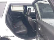 ✅ 2019 Jeep Cherokee Altitude • VIN: 1C4PJLLX9KD416808 • Lot: 41625084. Wystawiony na IAAI z przebiegiem 67 544 mil. Bezpłatny archiwum sprzedaży aukcyjnych z USA i szczegółowy raport historii pojazdu na DreamBid. Zdjęcie 8.