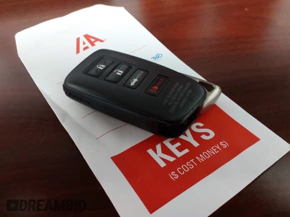 ✅ 2019 Lexus RC 350 • VIN: JTHHZ5BC8K5020322 • Lot: 41628891. Listed on IAAI with 49,379 mi. Free auction sales archive from the USA and detailed vehicle history report at DreamBid. Image 11.