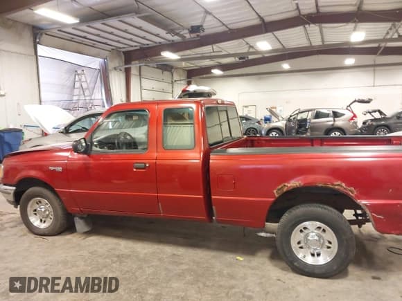 ✅ 1997 Ford Ranger XLT • VIN: 1FTCR14X8VPA10015 • Lot: 42756712. Wystawiony na IAAI z przebiegiem 100 006 mil. Bezpłatny archiwum sprzedaży aukcyjnych z USA i szczegółowy raport historii pojazdu na DreamBid. Zdjęcie 14.