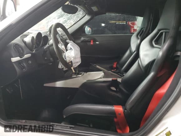 ✅ 2011 Porsche Boxster S • VIN: WP0CB2A83BS745730 • Лот: 68343525. Опубликован ранее на Copart с пробегом 18 343 миль. Бесплатный доступ к архиву аукционных продаж из США и подробный отчёт об истории автомобиля на DreamBid. Изображение 7.