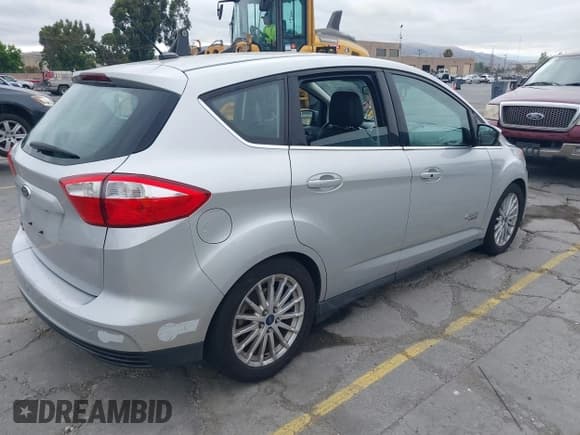 ✅ 2014 Ford C-Max SEL • VIN: 1FADP5CU0EL521322 • Lot: 42819403. Listed on IAAI with 245,755 mi. Free auction sales archive from the USA and detailed vehicle history report at DreamBid. Image 4.
