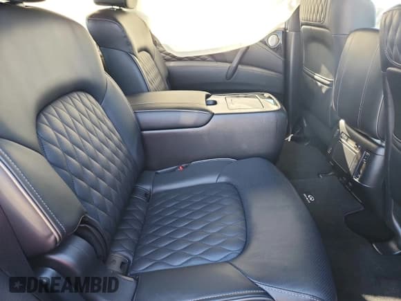 ✅ 2024 Infiniti QX80 Sensory • VIN: JN8AZ2BE0R9332094 • Lot: 86426825. Wystawiony na Copart z przebiegiem 28 396 mil. Bezpłatny archiwum sprzedaży aukcyjnych z USA i szczegółowy raport historii pojazdu na DreamBid. Zdjęcie 10.