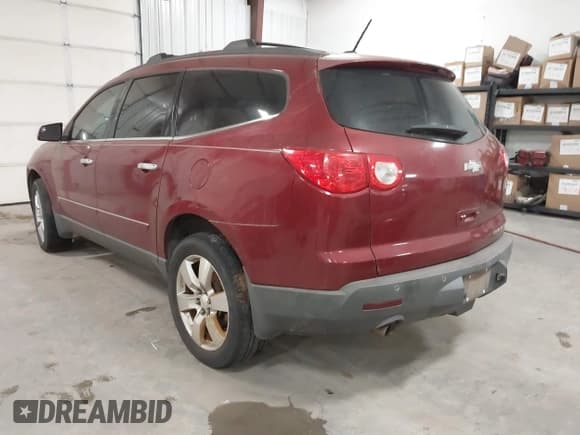 ✅ 2010 Chevrolet Traverse LTZ • VIN: 1GNLRHED1AS133182 • Лот: 41826524. Опубликован ранее на IAAI с пробегом 214 266 миль. Бесплатный доступ к архиву аукционных продаж из США и подробный отчёт об истории автомобиля на DreamBid. Изображение 3.