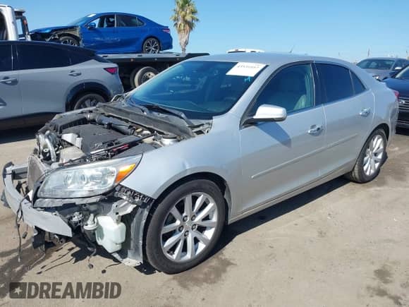 2014 Chevrolet Malibu LT with VIN 1G11E5SL6EF236207, listed as a IAAI auction lot 43531057 with 189,092 mi miles and . Bid and sale history available at DreamBid. Image 2.