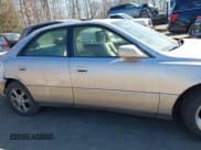 ✅ 1998 Lexus ES 300 • VIN: JT8BF28G8W5038803 • Lot: 41641509. Listed on IAAI with Not provided. Free auction sales archive from the USA and detailed vehicle history report at DreamBid. Image 12.