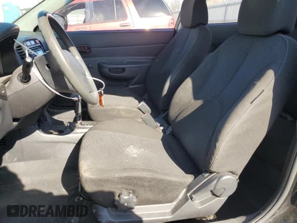 ✅ 2010 Hyundai Accent GS • VIN: KMHCM3AC5AU163468 • Лот: 48479995. Опубликован ранее на Copart с пробегом 175 294 миль. Бесплатный доступ к архиву аукционных продаж из США и подробный отчёт об истории автомобиля на DreamBid. Изображение 7.