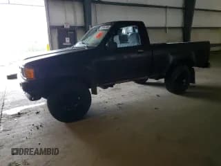 ✅ 1987 Toyota Pickup • VIN: JT4RN63R5H0176012 • Лот: 78896764. Опубликован ранее на Copart с пробегом 173 861 миль. Бесплатный доступ к архиву аукционных продаж из США и подробный отчёт об истории автомобиля на DreamBid. Изображение 1.