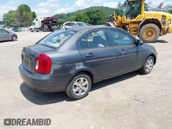 ✅ 2008 Hyundai Accent GLS • VIN: KMHCN46C58U261857 • Лот: 42656696. Опубликован ранее на IAAI с пробегом 111 320 миль. Бесплатный доступ к архиву аукционных продаж из США и подробный отчёт об истории автомобиля на DreamBid. Изображение 4.