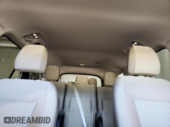 ✅ 2022 Ford Explorer • VIN: 1FMSK7BH8NGB80157 • Lot: 62773395. Wystawiony na Copart z przebiegiem 35 805 mil. Bezpłatny archiwum sprzedaży aukcyjnych z USA i szczegółowy raport historii pojazdu na DreamBid. Zdjęcie 10.