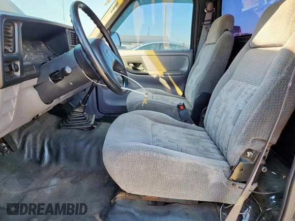 ✅ 1994 Mazda B-Series • VIN: 4F4CR12A4RTM80349 • Lot: 82203535. Wystawiony na Copart z przebiegiem 186 876 mil. Bezpłatny archiwum sprzedaży aukcyjnych z USA i szczegółowy raport historii pojazdu na DreamBid. Zdjęcie 7.