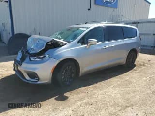 ✅ 2021 Chrysler Pacifica Touring L • VIN: 2C4RC1BG0MR530902 • Lot: 86517995. Listed on Copart with 95,368 mi. Free auction sales archive from the USA and detailed vehicle history report at DreamBid. Image 1.