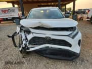 ✅ 2022 Toyota RAV4 LE • VIN: 2T3H1RFV8NW238091 • Lot: 81226135. Wystawiony na Copart z przebiegiem 52 362 mil. Bezpłatny archiwum sprzedaży aukcyjnych z USA i szczegółowy raport historii pojazdu na DreamBid. Zdjęcie 5.