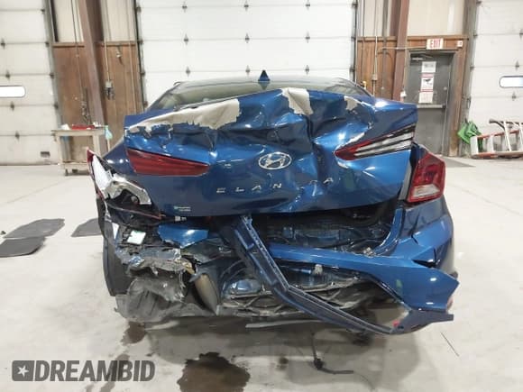 ✅ 2019 Hyundai Elantra Value Edition • VIN: 5NPD84LF9KH484533 • Lot: 43212457. Wystawiony na IAAI z przebiegiem 73 603 mil. Bezpłatny archiwum sprzedaży aukcyjnych z USA i szczegółowy raport historii pojazdu na DreamBid. Zdjęcie 16.