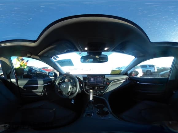 ✅ 2022 Toyota Camry XSE • VIN: 4T1K61AK4NU024164 • Lot: 43590265. Wystawiony na IAAI z przebiegiem 32 936 mil. Bezpłatny archiwum sprzedaży aukcyjnych z USA i szczegółowy raport historii pojazdu na DreamBid. Zdjęcie 19.