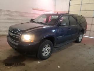 ✅ 2008 Chevrolet Suburban 2LT • VIN: 3GNFK16328G200016 • Lot: 70006255. Wystawiony na Copart z przebiegiem 242 324 mil. Bezpłatny archiwum sprzedaży aukcyjnych z USA i szczegółowy raport historii pojazdu na DreamBid. Zdjęcie 1.