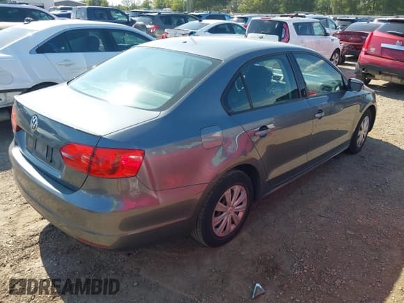 ✅ 2012 Volkswagen Jetta S • VIN: 3VW2K7AJ6CM459454 • Lot: 43163315. Listed on IAAI with 171,133 mi. Free auction sales archive from the USA and detailed vehicle history report at DreamBid. Image 4.