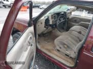 ✅ 1997 Chevrolet Silverado 1500 • VIN: 1GCEK19R4VE255266 • Лот: 43695240. Опубликован ранее на IAAI с пробегом 194 331 миль. Бесплатный доступ к архиву аукционных продаж из США и подробный отчёт об истории автомобиля на DreamBid. Изображение 5.