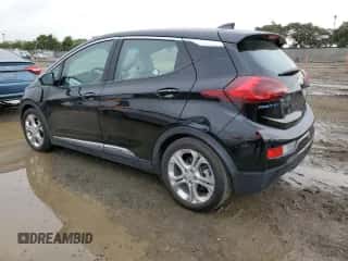 2017 Chevrolet Bolt EV LT z VIN 1G1FW6S00H4169604, wystawiony jako Copart lot #40045794 z przebiegiem 126 498 mil mil oraz . Historia ofert i sprzedaży dostępna na DreamBid. Obrazek 2.