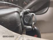 ✅ 2001 Chevrolet Suburban LS • VIN: 3GNEC16T21G222550 • Лот: 41371629. Опубликован ранее на IAAI с пробегом 261 681 миль. Бесплатный доступ к архиву аукционных продаж из США и подробный отчёт об истории автомобиля на DreamBid. Изображение 11.