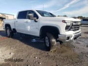 ✅ 2024 Chevrolet Silverado 2500HD • VIN: 2GC1YPEY6R1104854 • Lot: 49789305. Wystawiony na Copart z przebiegiem Nie podano. Bezpłatny archiwum sprzedaży aukcyjnych z USA i szczegółowy raport historii pojazdu na DreamBid. Zdjęcie 4.