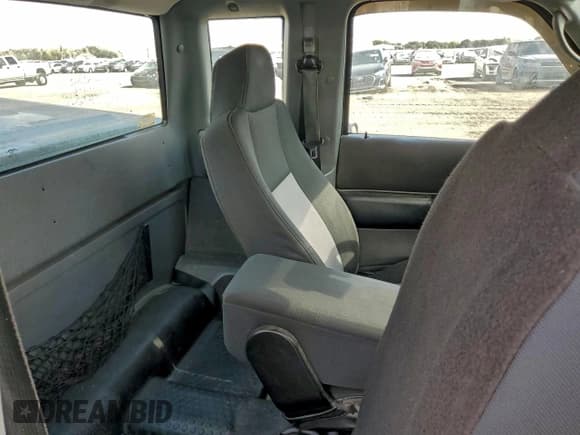 ✅ 2007 Ford Ranger XL • VIN: 1FTYR14U07PA08855 • Lot: 93884845. Wystawiony na Copart z przebiegiem 313 290 mil. Bezpłatny archiwum sprzedaży aukcyjnych z USA i szczegółowy raport historii pojazdu na DreamBid. Zdjęcie 10.