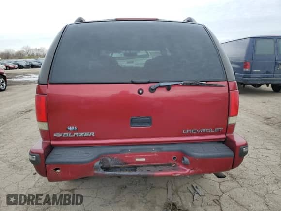 1998 Chevrolet Blazer LT с VIN 1GNDT13W1W2261382, выставлен на аукционе Copart как лот 80436974 с пробегом 145 348 миль миль и Списание • Salvage title. История ставок и продаж доступна на DreamBid. Изображение 6.