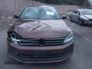 ✅ 2017 Volkswagen Jetta S • VIN: 3VW167AJ5HM362074 • Lot: 43188632. Wystawiony na IAAI z przebiegiem 201 546 mil. Bezpłatny archiwum sprzedaży aukcyjnych z USA i szczegółowy raport historii pojazdu na DreamBid. Zdjęcie 12.