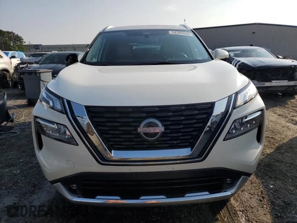 ✅ 2022 Nissan Rogue Platinum • VIN: JN8BT3DC1NW121344 • Lot: 59345535. Wystawiony na Copart z przebiegiem 60 576 mil. Bezpłatny archiwum sprzedaży aukcyjnych z USA i szczegółowy raport historii pojazdu na DreamBid. Zdjęcie 5.
