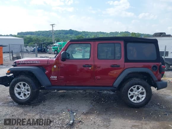 ✅ 2021 Jeep Wrangler Unlimited Sport S • VIN: 1C4HJXDG0MW709711 • Lot: 42394165. Listed on IAAI with 52,916 mi. Free auction sales archive from the USA and detailed vehicle history report at DreamBid. Image 14.
