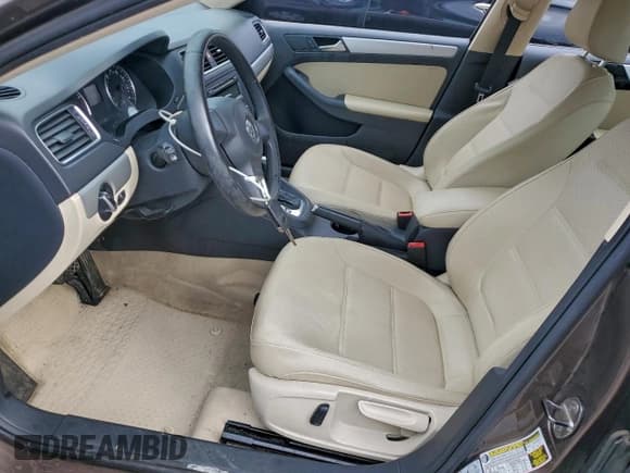 ✅ 2013 Volkswagen Jetta SE • VIN: 3VWDP7AJXDM353665 • Lot: 94262065. Wystawiony na Copart z przebiegiem 130 563 mil. Bezpłatny archiwum sprzedaży aukcyjnych z USA i szczegółowy raport historii pojazdu na DreamBid. Zdjęcie 7.