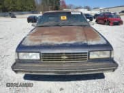 ✅ 1988 Chevrolet Celebrity • VIN: 1G1AW51W8J6159794 • Лот: 47321315. Опубликован ранее на Copart с пробегом 181 956 миль. Бесплатный доступ к архиву аукционных продаж из США и подробный отчёт об истории автомобиля на DreamBid. Изображение 5.