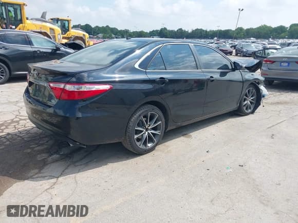 ✅ 2016 Toyota Camry XLE • VIN: 4T1BF1FK6GU532373 • Лот: 42671574. Опубликован ранее на IAAI с пробегом 138 618 миль. Бесплатный доступ к архиву аукционных продаж из США и подробный отчёт об истории автомобиля на DreamBid. Изображение 4.
