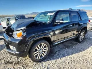 ✅ 2011 Toyota 4Runner SR5 • VIN: JTEBU5JR5B5040292 • Лот: 80033155. Опубликован ранее на Copart с пробегом 240 606 миль. Бесплатный доступ к архиву аукционных продаж из США и подробный отчёт об истории автомобиля на DreamBid. Изображение 1.