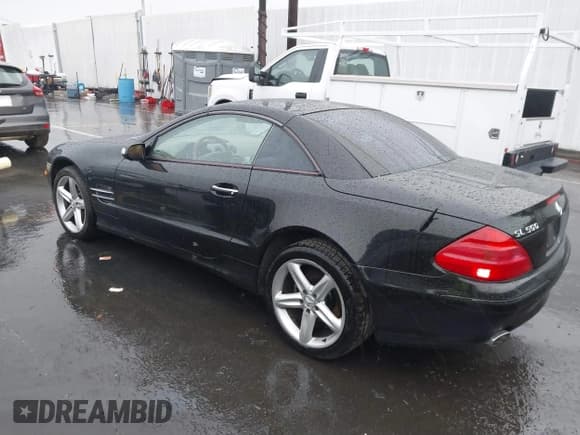 ✅ 2004 Mercedes-Benz SL 500 • VIN: WDBSK75F34F079139 • Lot: 41778245. Listed on IAAI with 67,746 mi. Free auction sales archive from the USA and detailed vehicle history report at DreamBid. Image 3.