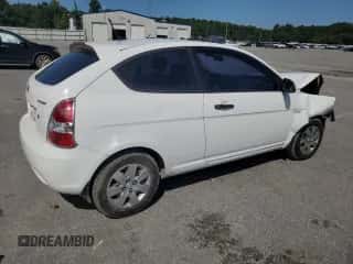 2009 Hyundai Accent Auto GS с VIN KMHCM36C19U131475, выставлен на аукционе Copart как лот 71244675 с пробегом 111 056 миль миль и Списание • Salvage title. История ставок и продаж доступна на DreamBid. Изображение 3.
