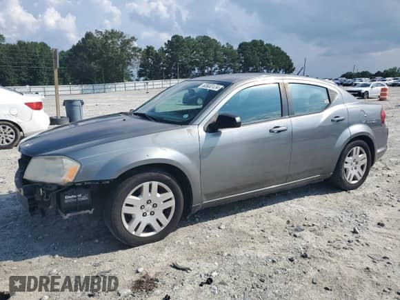 2013 Dodge Avenger SE z VIN 1C3CDZAB7DN752331, wystawiony jako Copart lot #63833124 z przebiegiem 156 112 mil mil oraz Szkoda całkowita • Salvage title. Historia ofert i sprzedaży dostępna na DreamBid. Obrazek 1.
