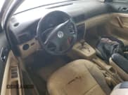 ✅ 2000 Volkswagen Passat • VIN: WVWUH23B7YE334348 • Lot: 65120385. Wystawiony na Copart z przebiegiem Nie podano. Bezpłatny archiwum sprzedaży aukcyjnych z USA i szczegółowy raport historii pojazdu na DreamBid. Zdjęcie 8.