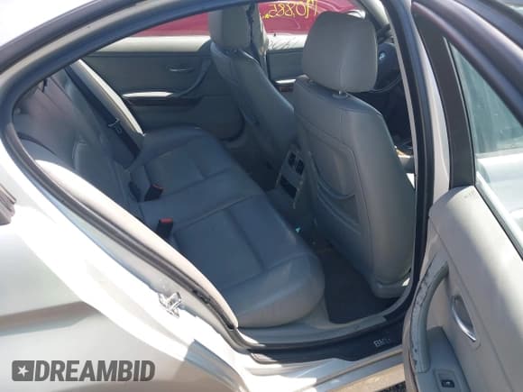 ✅ 2006 BMW 3 Series 325i • VIN: WBAVB13556PT00062 • Lot: 41912808. Listed on IAAI with 190,885 mi. Free auction sales archive from the USA and detailed vehicle history report at DreamBid. Image 8.