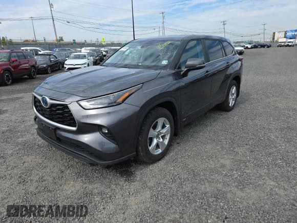 ✅ 2023 Toyota Highlander Hybrid LE • VIN: 5TDBBRCHXPS111896 • Лот: 81015075. Опубликован ранее на Copart с пробегом 25 435 миль. Бесплатный доступ к архиву аукционных продаж из США и подробный отчёт об истории автомобиля на DreamBid. Изображение 1.